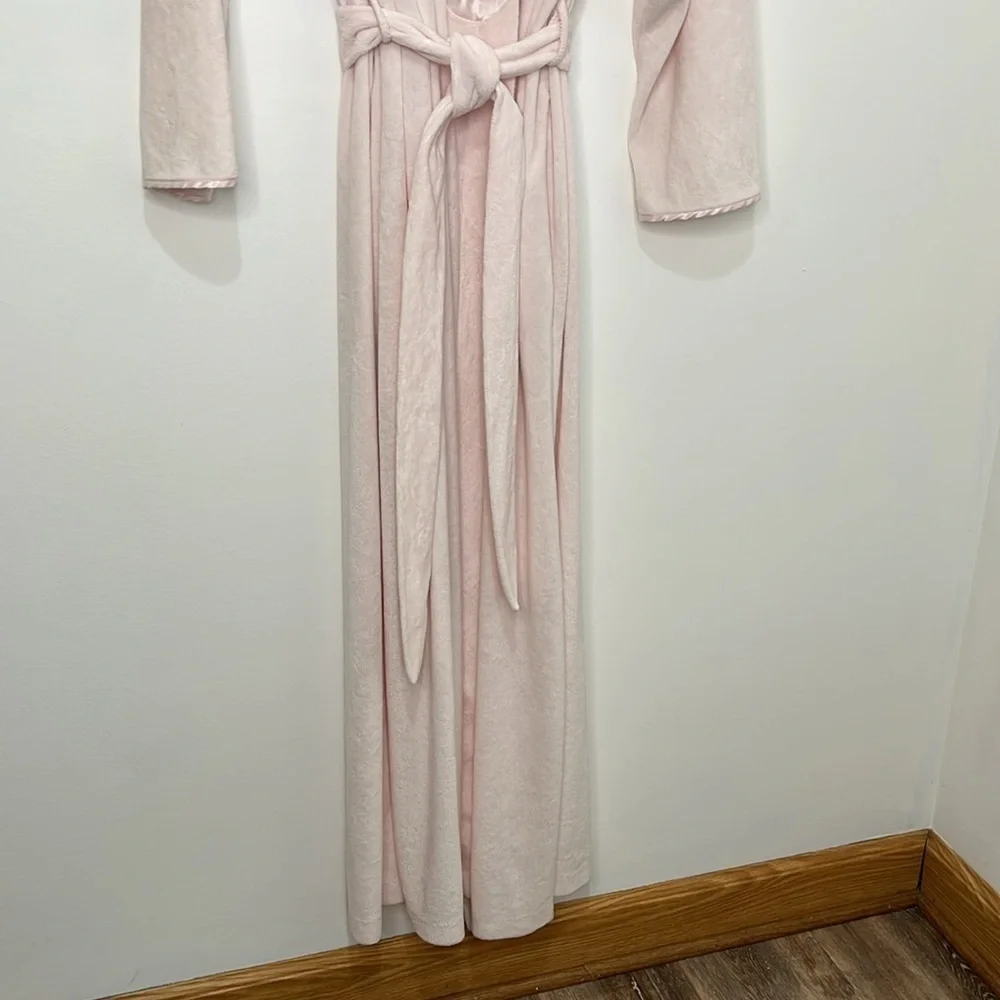 Vintage Diamond Tea Womens Robe Size M Wrap Light Pink Embroidered